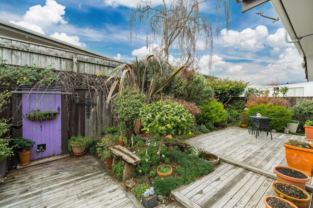 3/128 Te Heuheu Street, Town Centre, Taupo, Waikato - Carousel 2