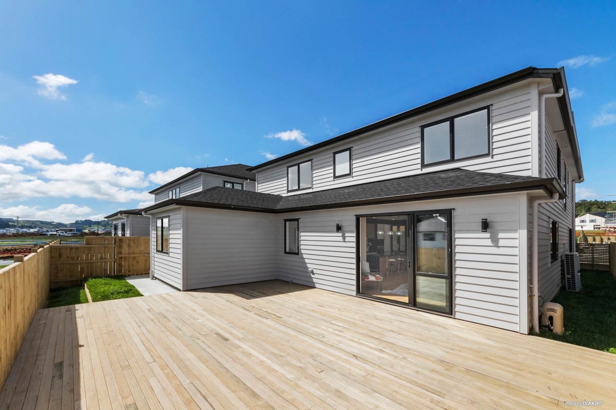 30 Koromeke Street, Flat Bush, Auckland - Carousel 2