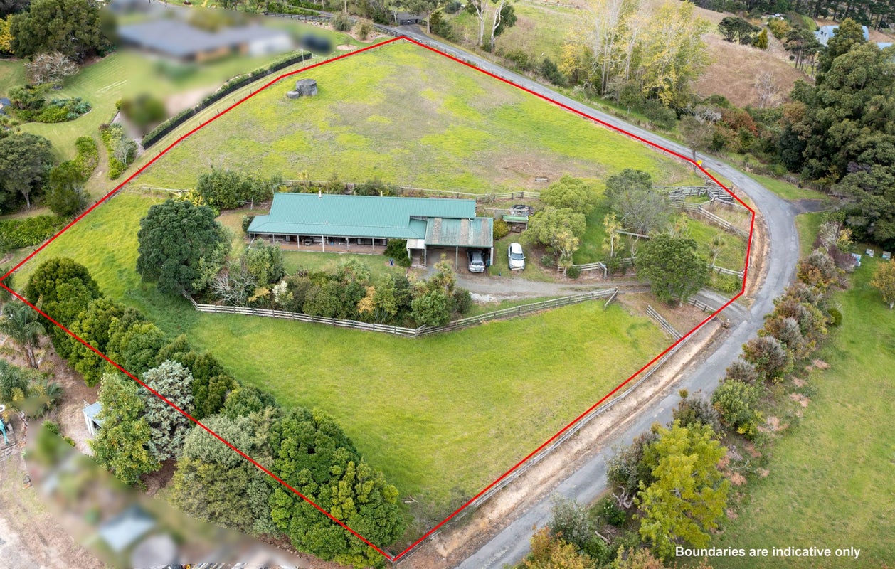 83 Pipitiwai Drive, Kaukapakapa - Carousel 1