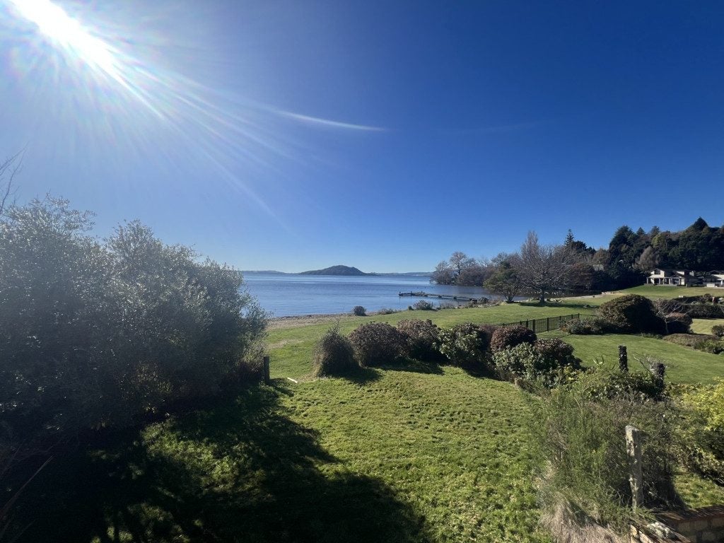 16B Gemini Place, Kawaha Point, Rotorua - Carousel 2