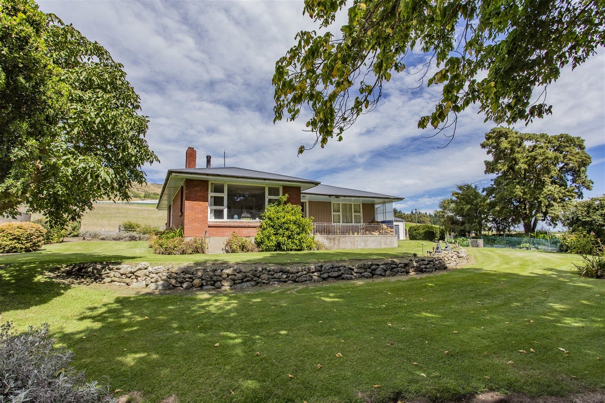 677 Omihi Road, Waipara, Amberley - Carousel 1