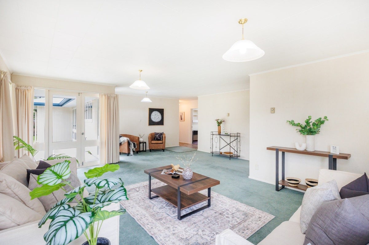 17 Chilton Grove, Hokowhitu, Palmerston North - Carousel 2