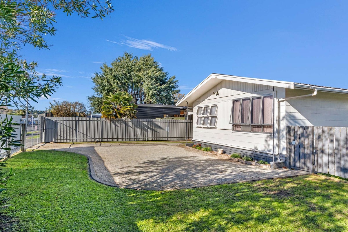 326 Ormond Road, Riverdale, Gisborne - Carousel 2