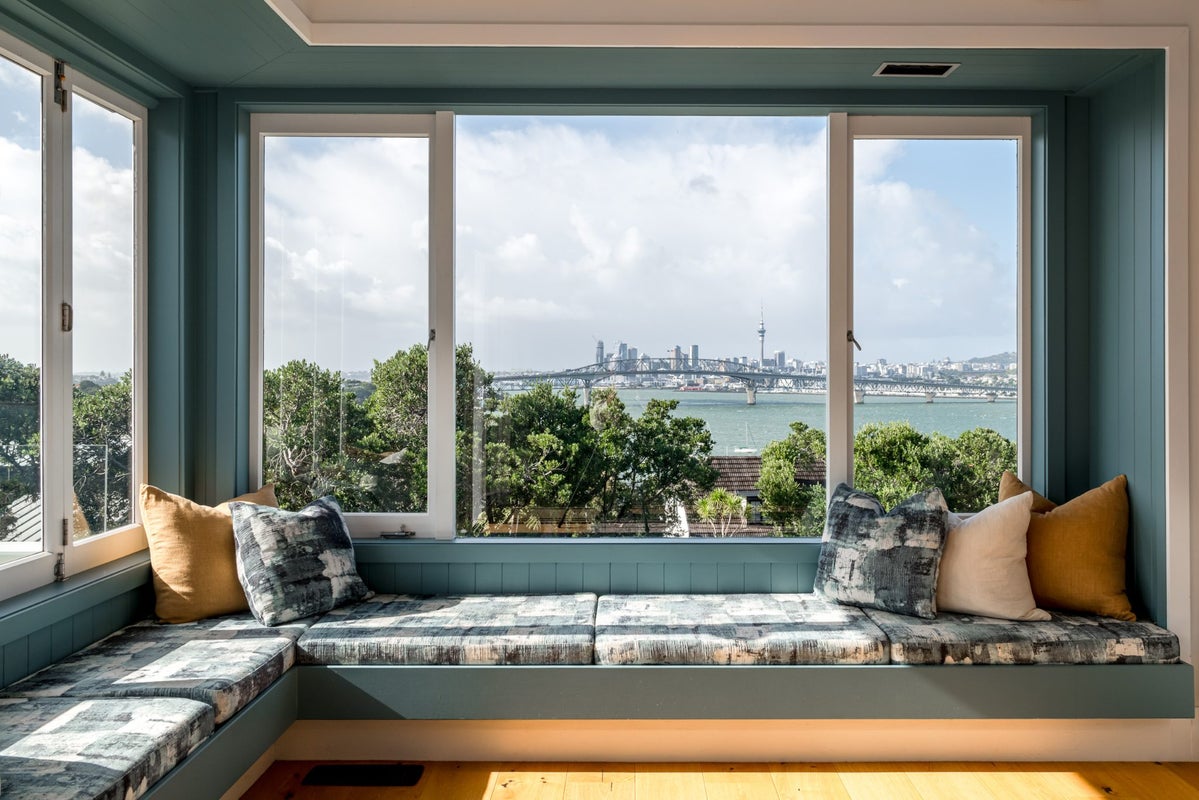 14 Hinemoa Terrace, Birkenhead, Auckland - Carousel 1