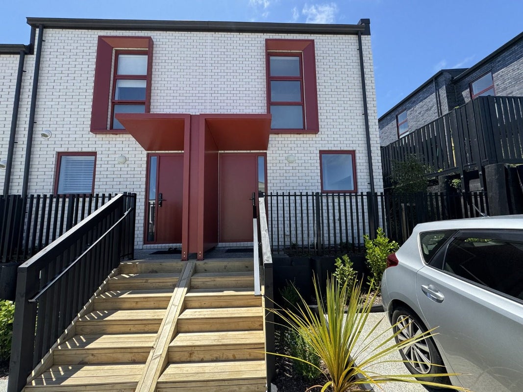 18 Maea Lane, Mount Roskill, Auckland - Carousel 1