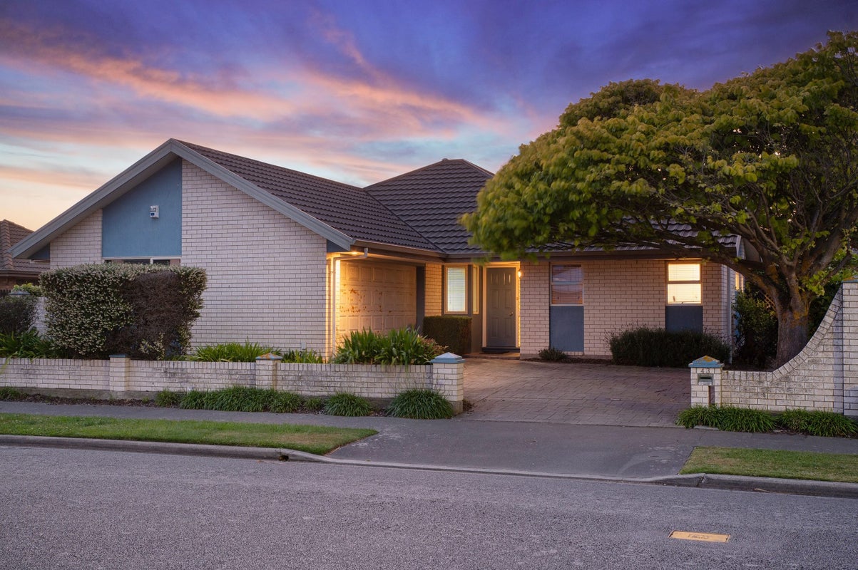 43 Aston Drive, Waimairi Beach, Christchurch - Carousel 1