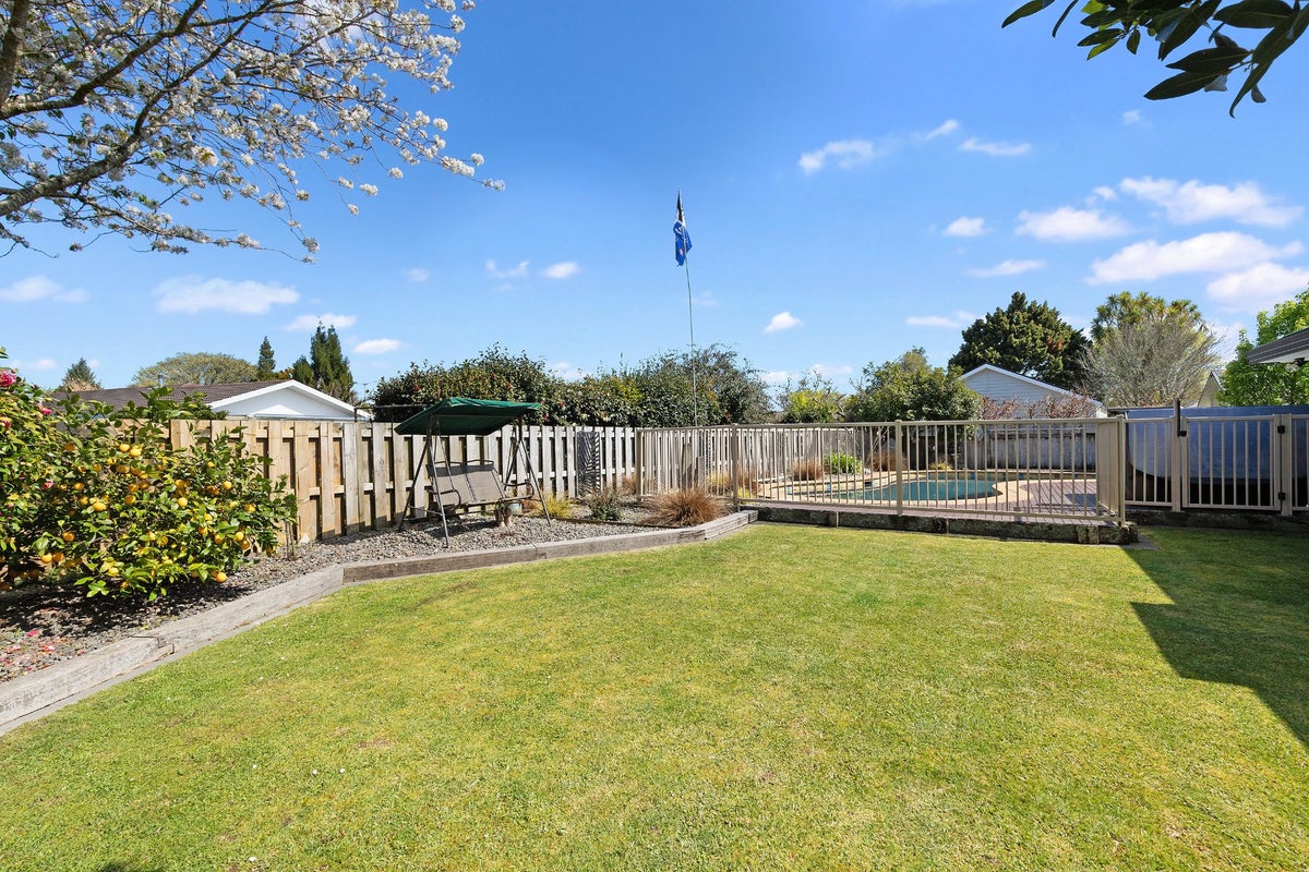 4 Farnah Green, Flagstaff, Hamilton - Carousel 20
