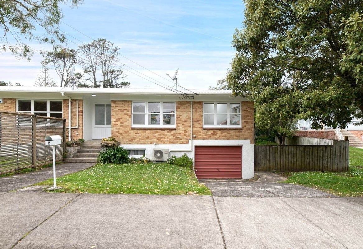 2 Crudge Street, Blockhouse Bay, Auckland - Carousel 1