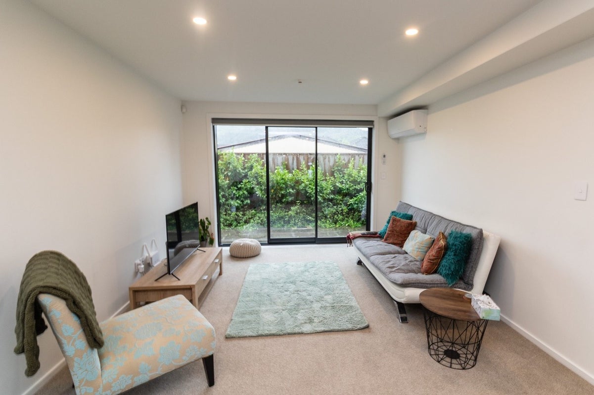11/27 Main Road, Wainuiomata, Lower Hutt - Carousel 2