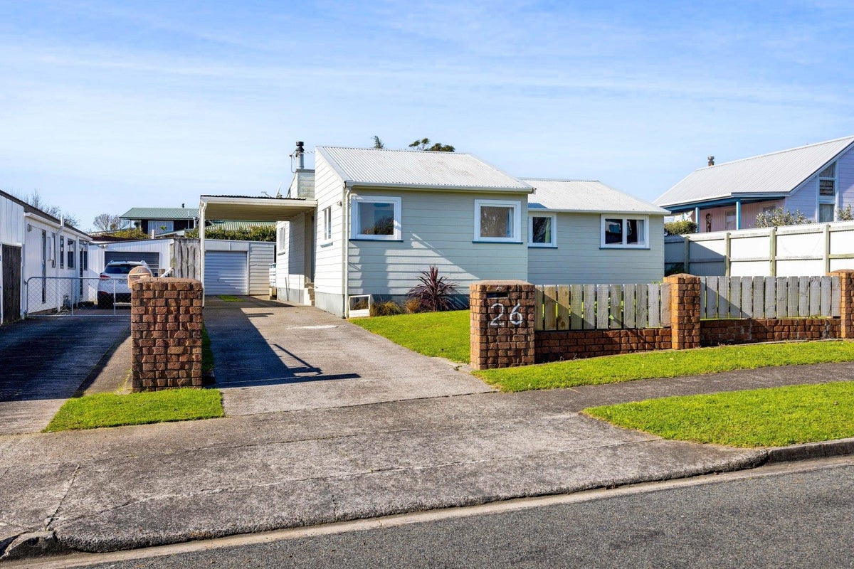 26 Gardenia Avenue, Bell Block, New Plymouth - Carousel 1