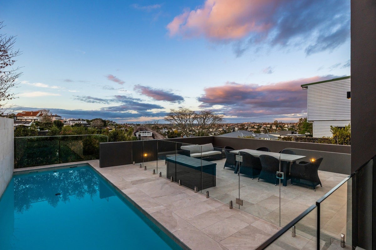 30 Ridings Road, Remuera, Auckland - Carousel 2