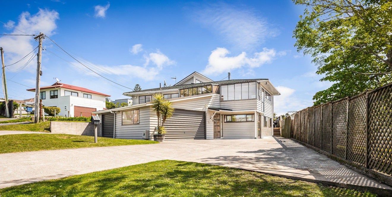 24 Verbena Road, Birkdale, Auckland - Carousel 2