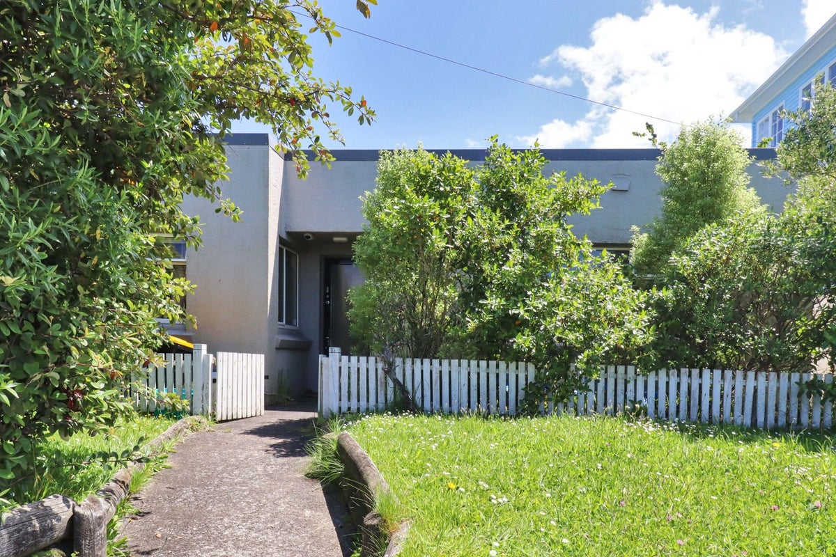 140 The Ridgeway, Mornington, Wellington - Carousel 1
