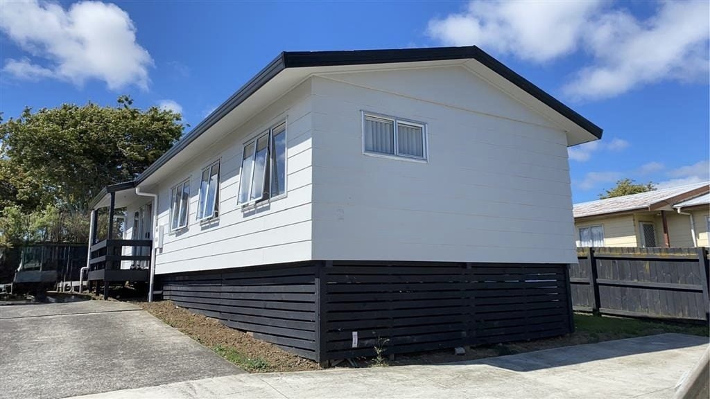 103 Flat Bush Road, Clover Park, Auckland - Carousel 2