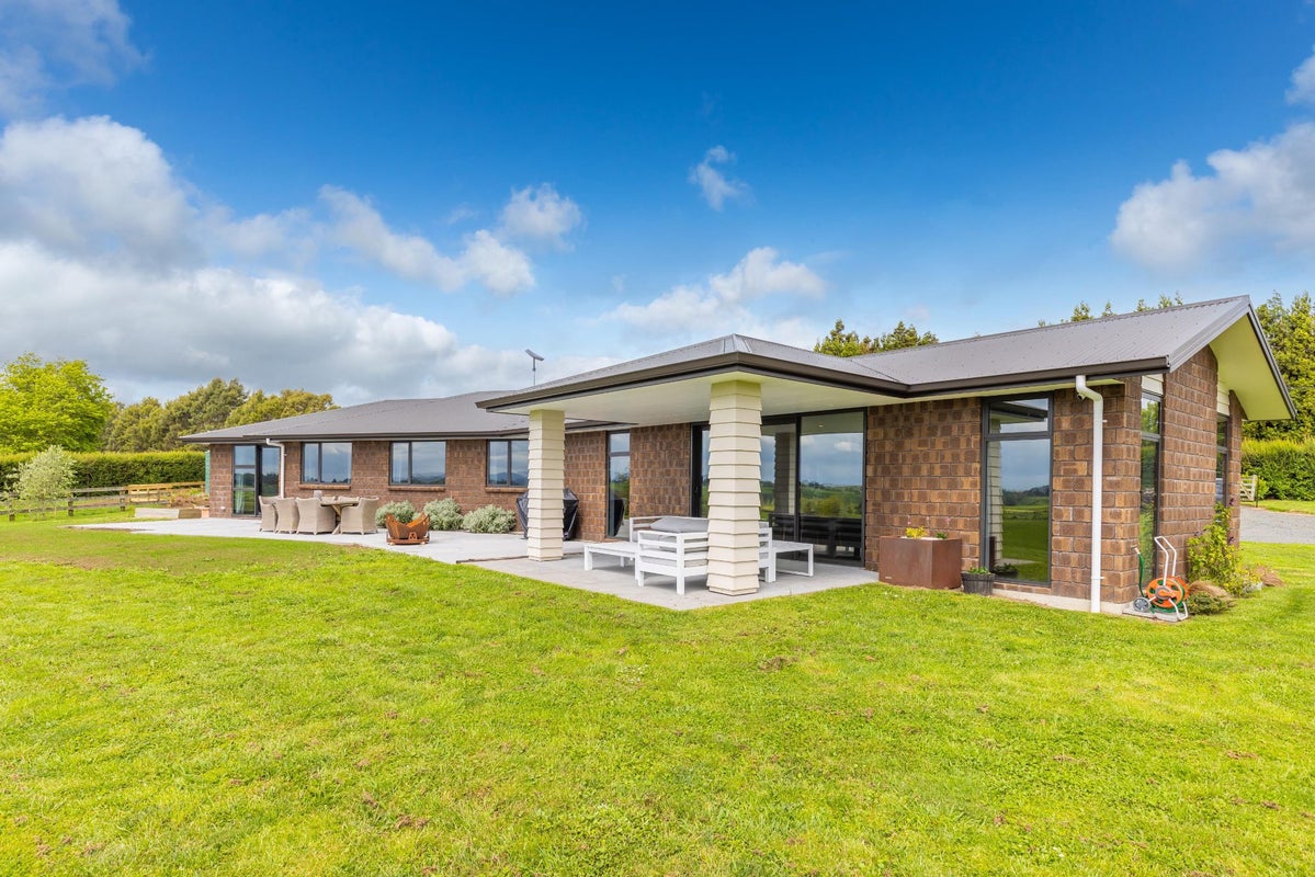 85 Jury Road, Ngahinapouri, Hamilton - Carousel 2