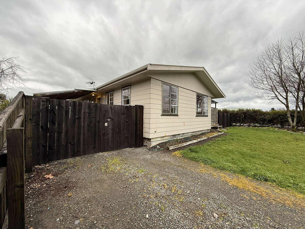 32 Millard Avenue, Kuripuni, Masterton - Carousel 21