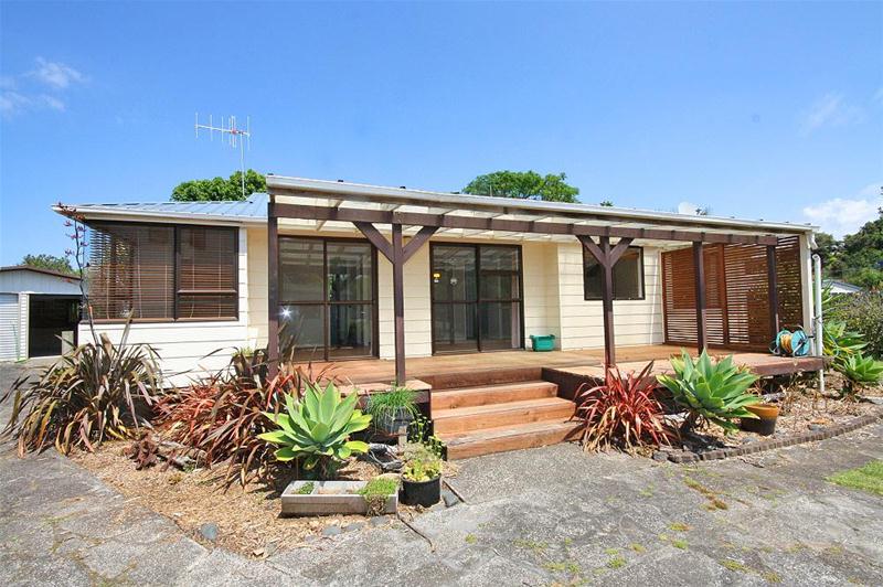 118 Waverley Place, Whangamata - Carousel 2