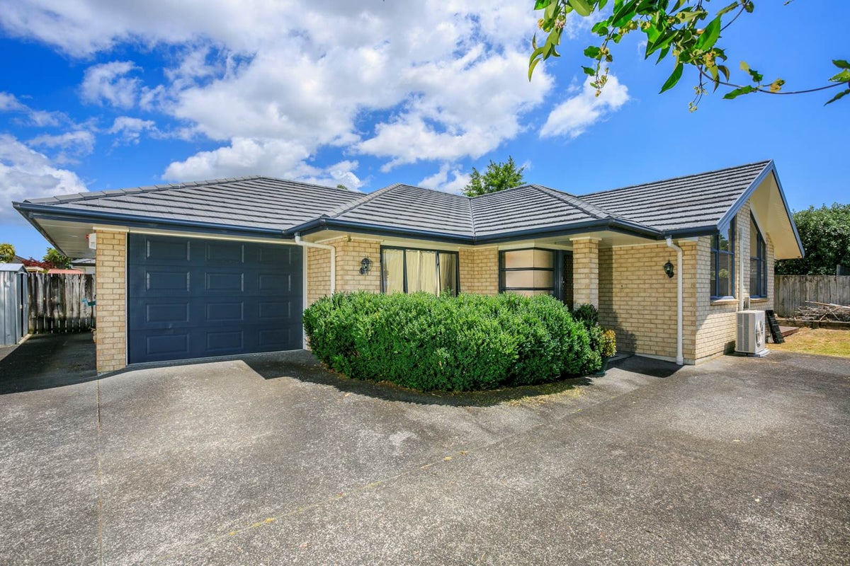 24A Kervil Avenue, Te Atatu Peninsula, Auckland - Carousel 17