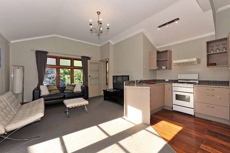 39 Edinburgh Terrace, Berhampore, Wellington - Carousel 2
