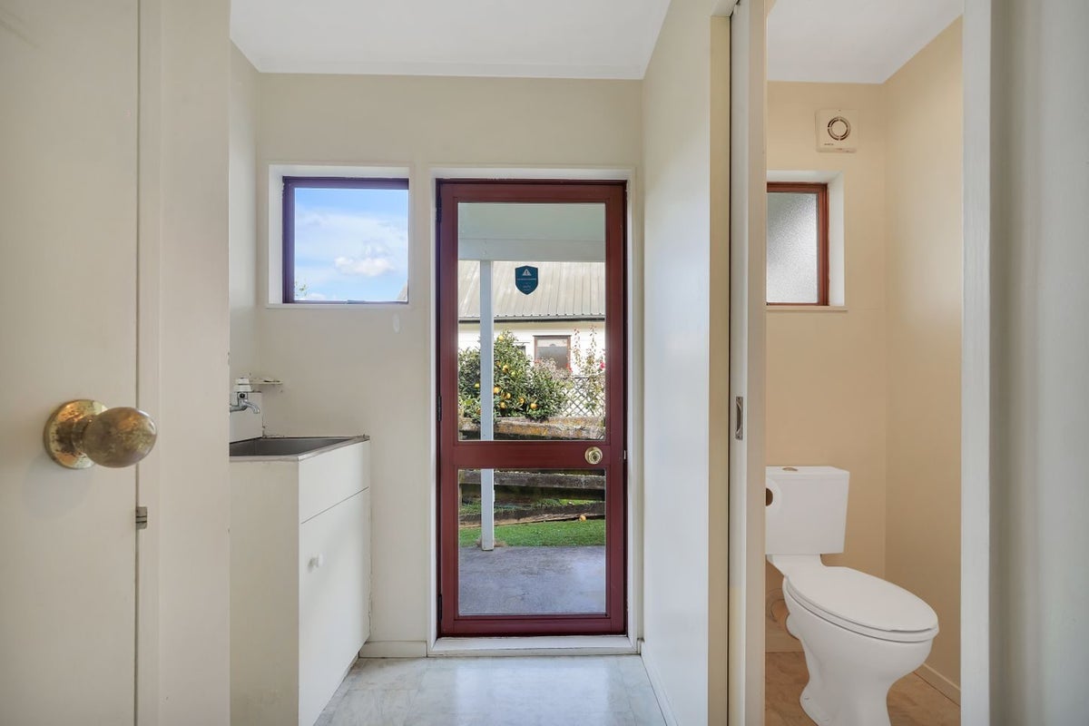 36A Dornwell Road, Mount Roskill, Auckland - Carousel 14