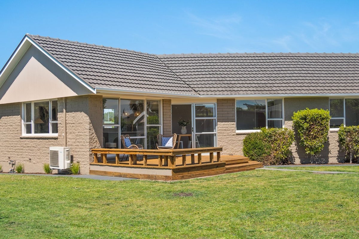 447B Mairehau Road, Parklands, Christchurch - Carousel 2