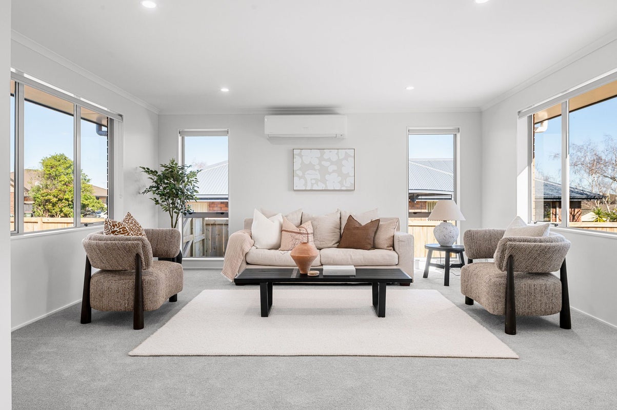 7 Farleigh Close, Huntington, Hamilton - Carousel 2
