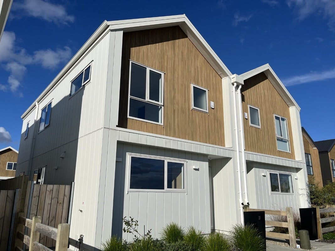 27 Hampshire Lane, Karaka, Papakura - Carousel 8