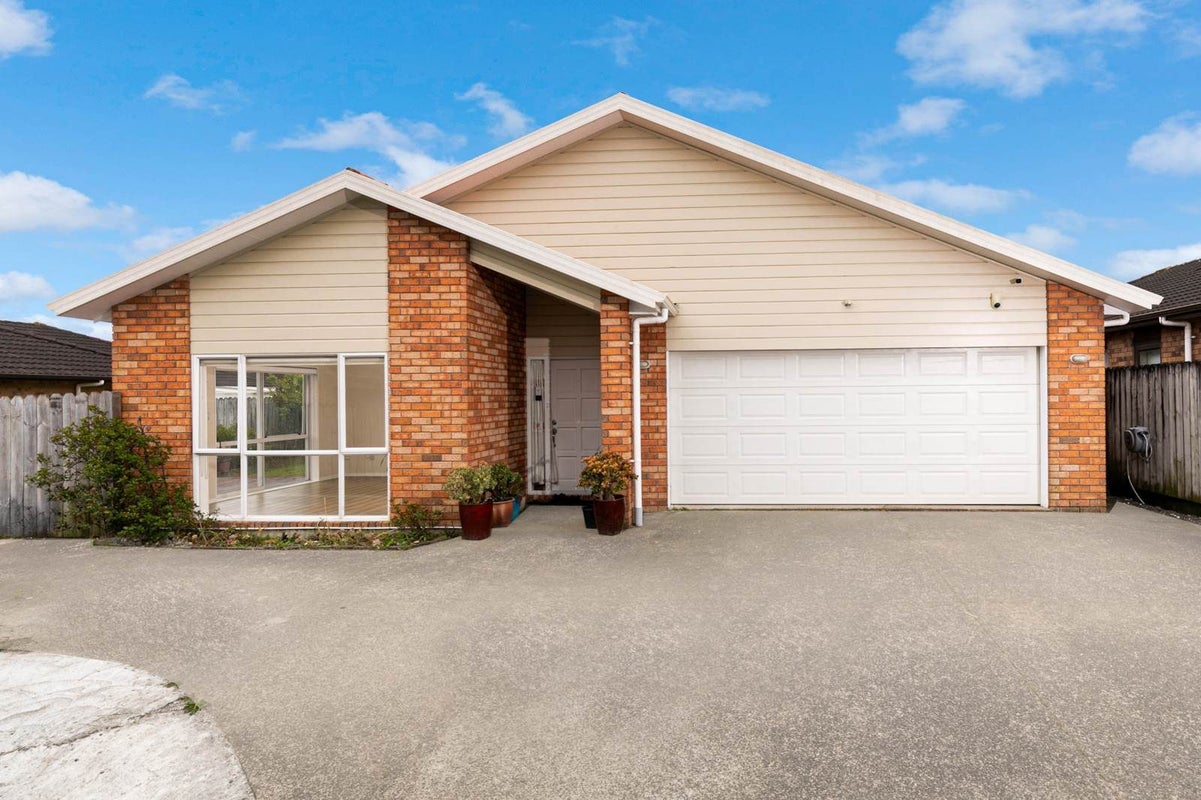 15 Maadi Place, Papakura, Papakura - Carousel 1