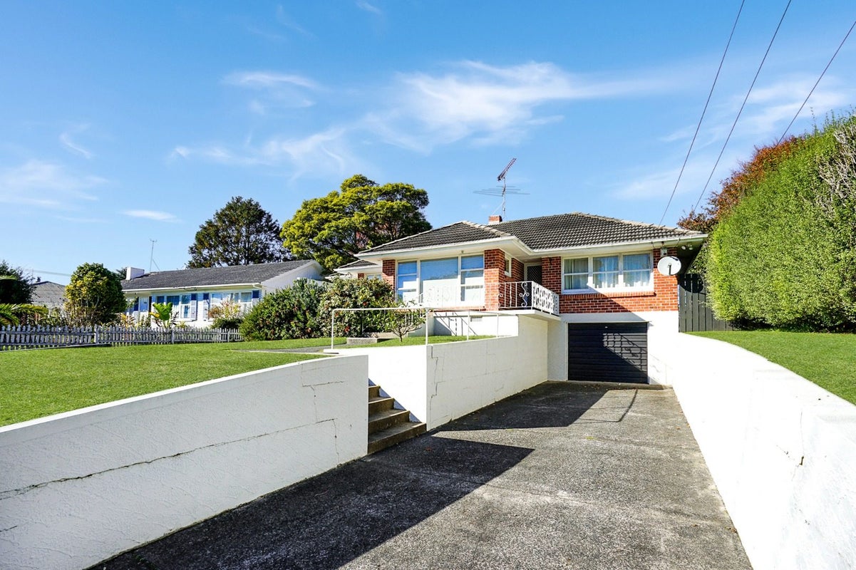 1/16 Callis Avenue, Opaheke, Papakura - Carousel 2