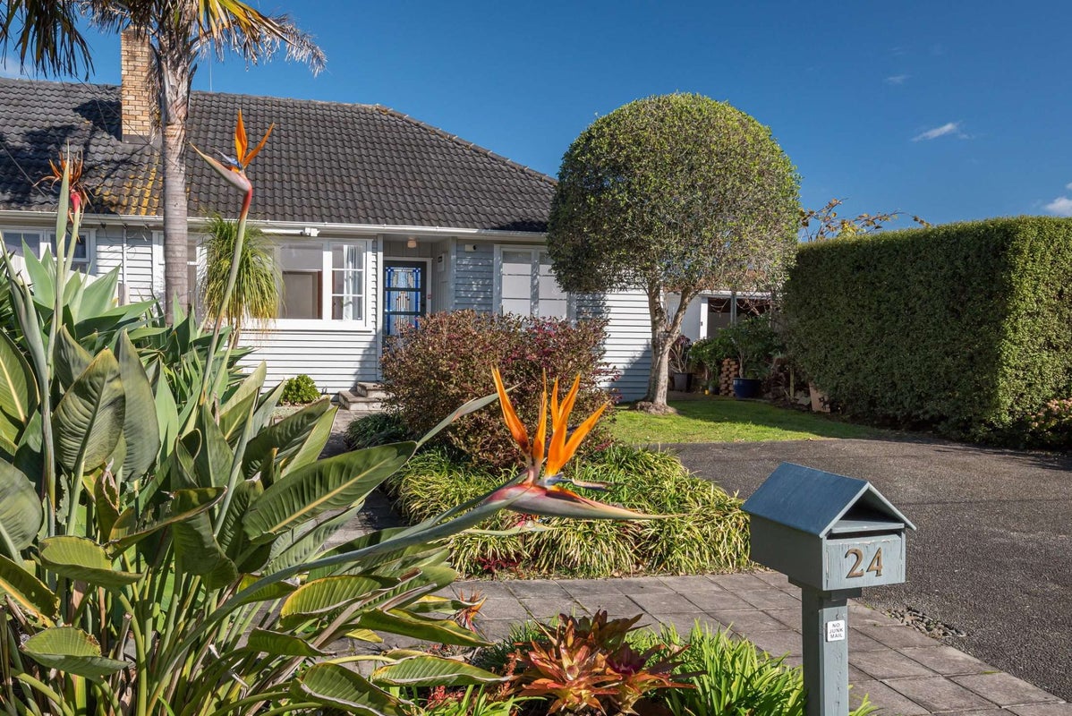 24 Waimana Avenue, Northcote Point, Auckland - Carousel 10
