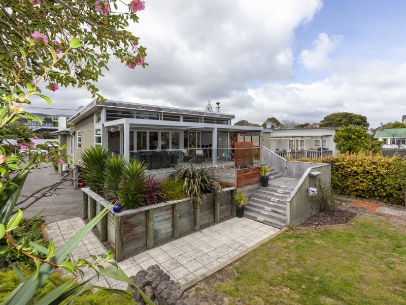 83 Glen Road, Raumati South, Paraparaumu - Carousel 2