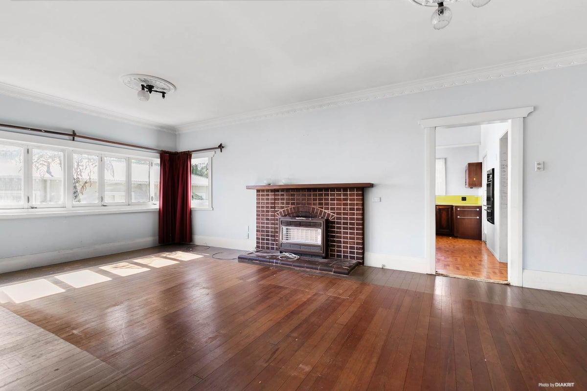 16 Ferryhill Road, Epsom, Auckland - Carousel 2