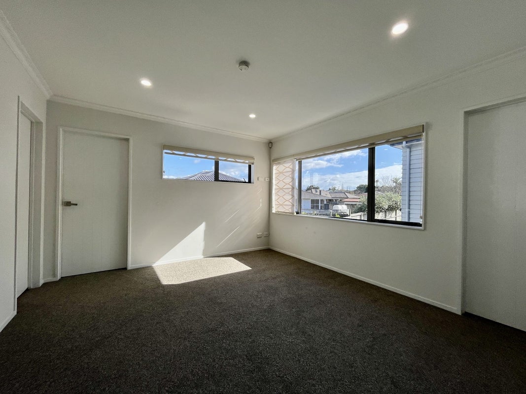 22C Whitford Avenue, Mount Wellington, Auckland - Carousel 2