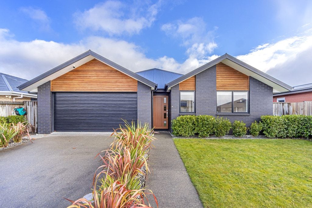 14 Henrietta Street, Marshland, Christchurch - Carousel 1