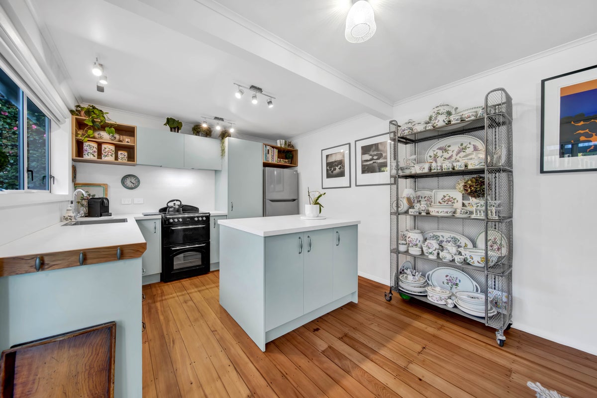 11 Bideford Street, Brooklands, New Plymouth - Carousel 2