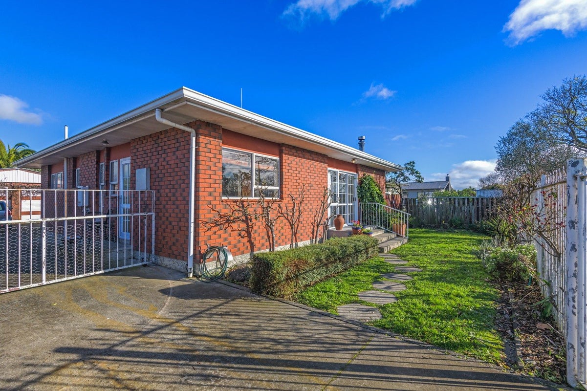 48 Maxwells Line, Awapuni, Palmerston North - Carousel 1
