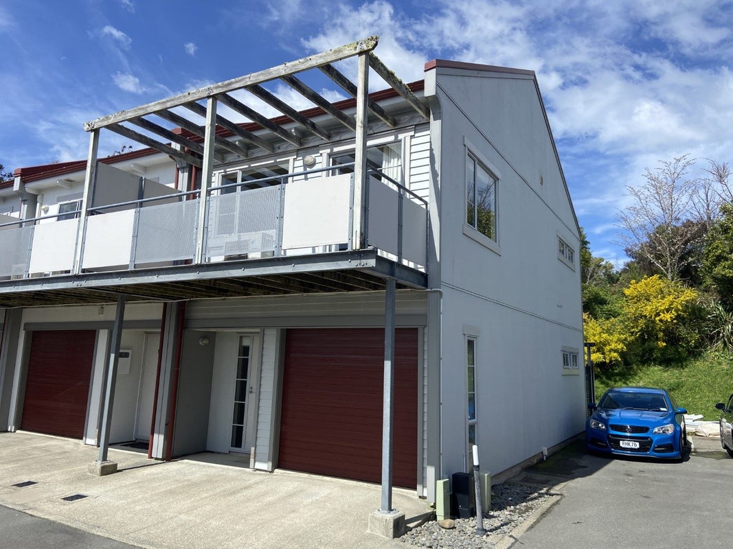 16/232 Middleton Road, Glenside, Wellington - Carousel 1