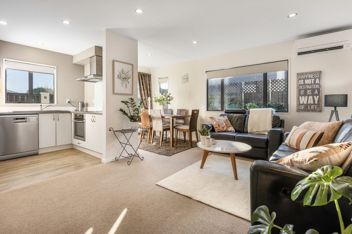 1/42 Champion Street, Edgeware, Christchurch - Carousel 2