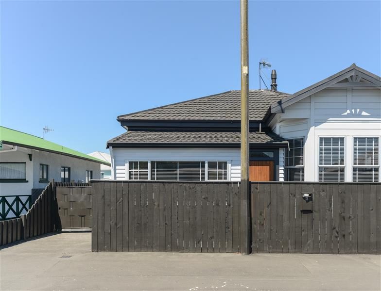 6 Latham Street, Napier South, Napier - Carousel 1