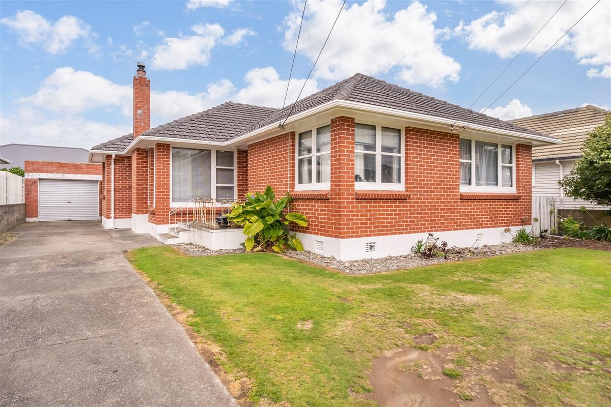 222 Taita Drive, Avalon, Lower Hutt - Carousel 1