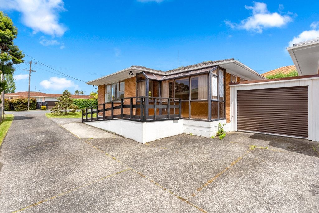 1/55 Nile Road, Milford, Auckland - Carousel 1