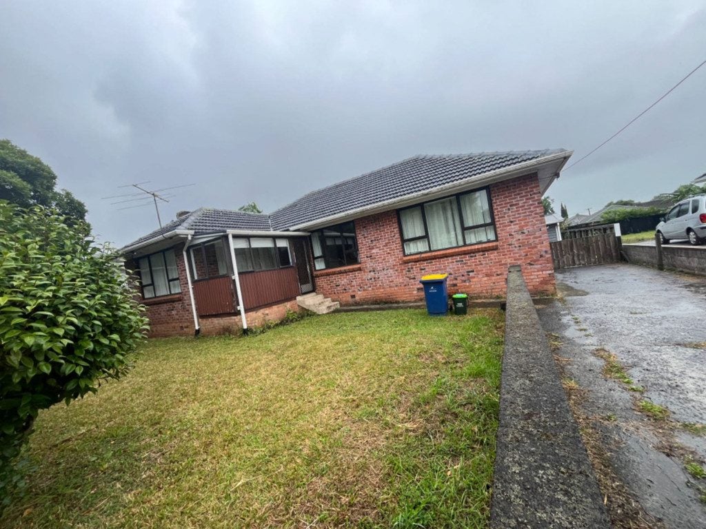 73 Archibald Road, Kelston, Auckland - Carousel 1
