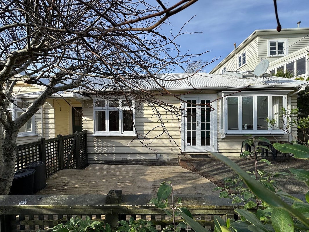 21A Putnam Street, Northland, Wellington - Carousel 1