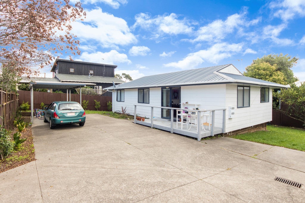 93A Henderson Valley Road, Henderson, Auckland - Carousel 2
