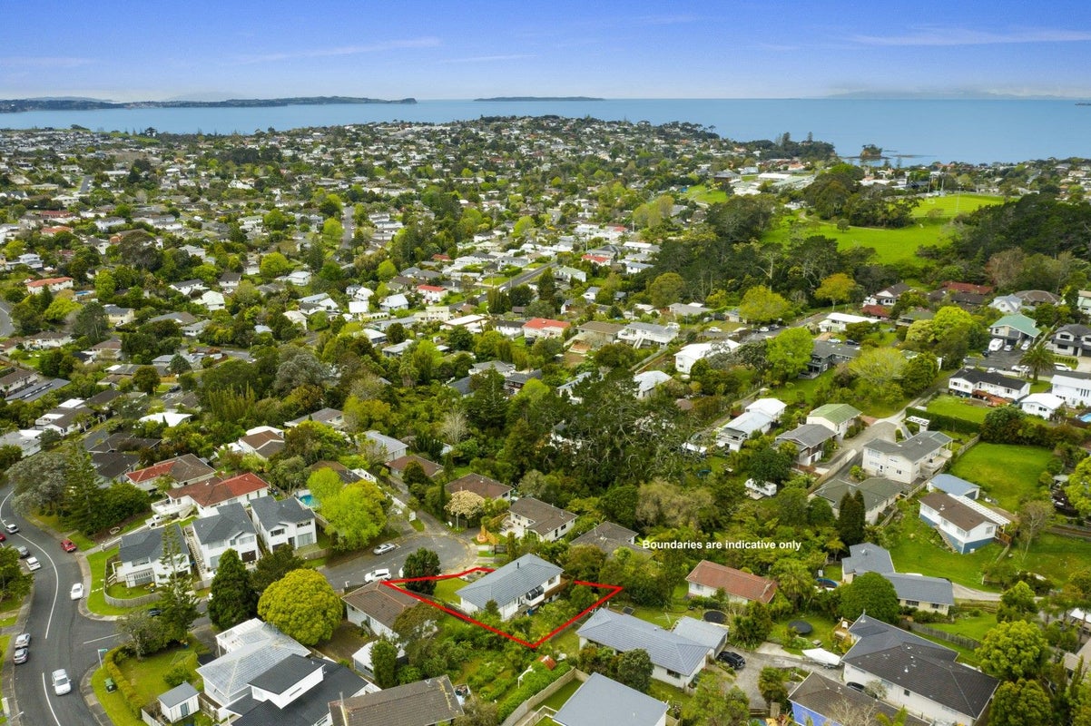 5 Airey Place, Torbay, Auckland - Carousel 18