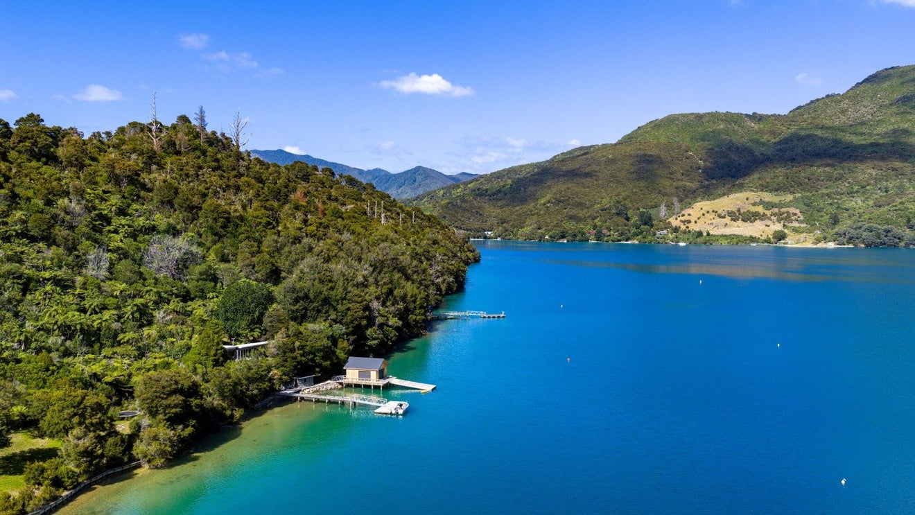0 Fence Bay, Onahau Bay - Carousel 27