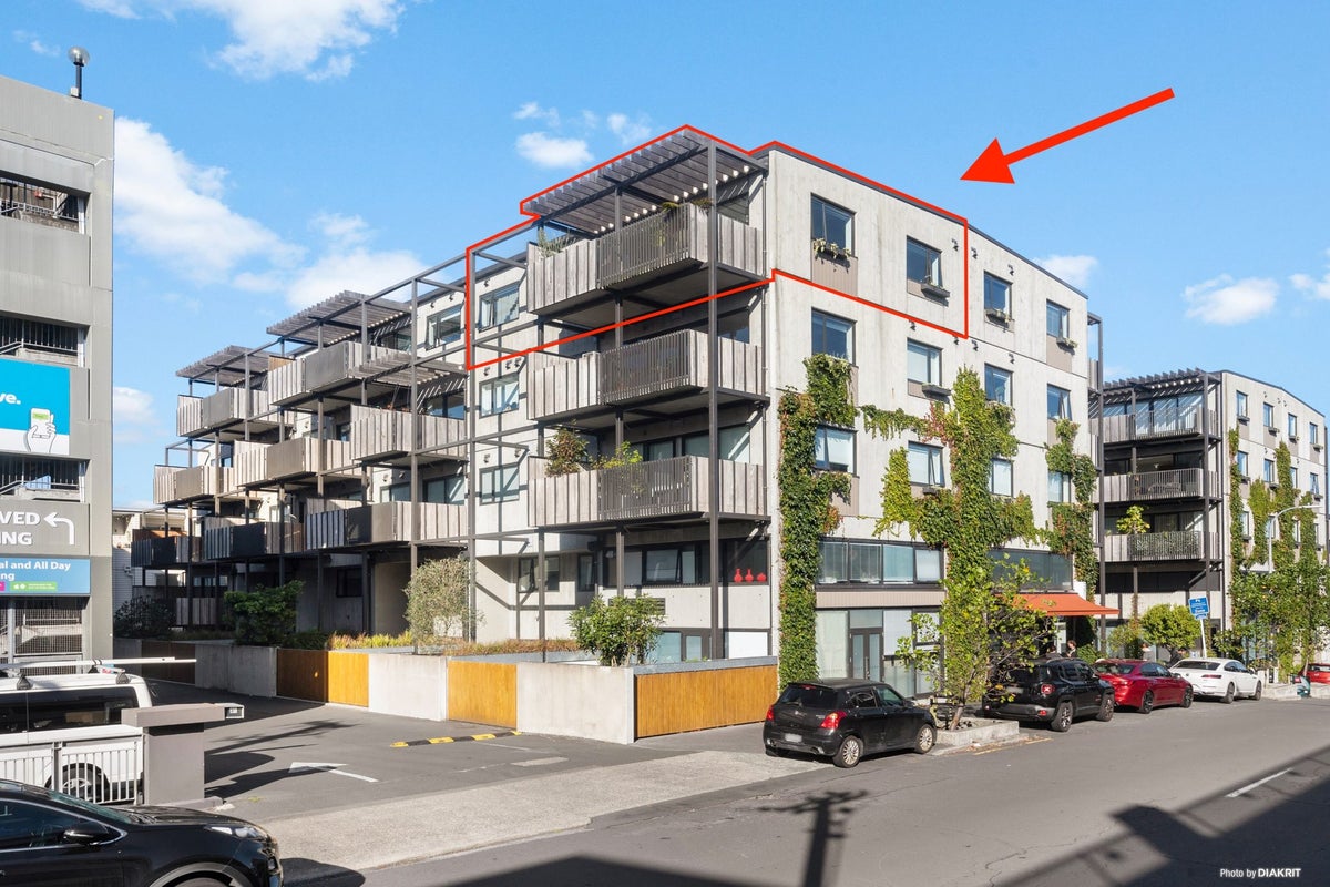 401/30 Enfield Street, Mount Eden, Auckland - Carousel 2