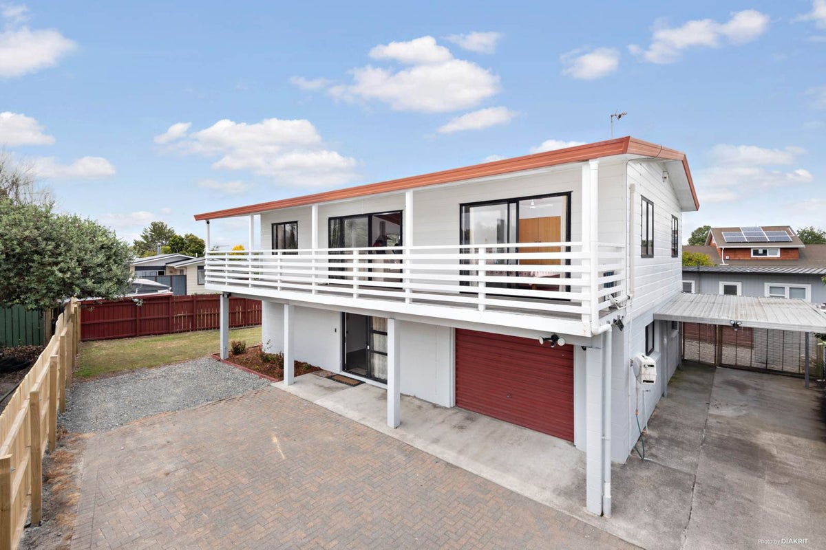 6B Ranui Station Road, Ranui, Auckland - Carousel 1