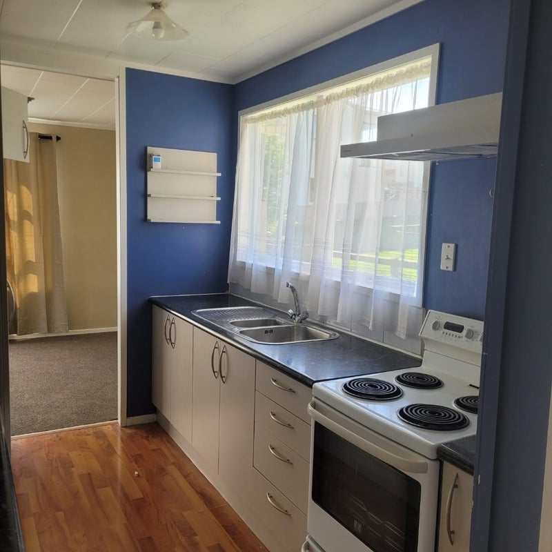 15 Craigbank Avenue, New Lynn, Auckland - Carousel 2