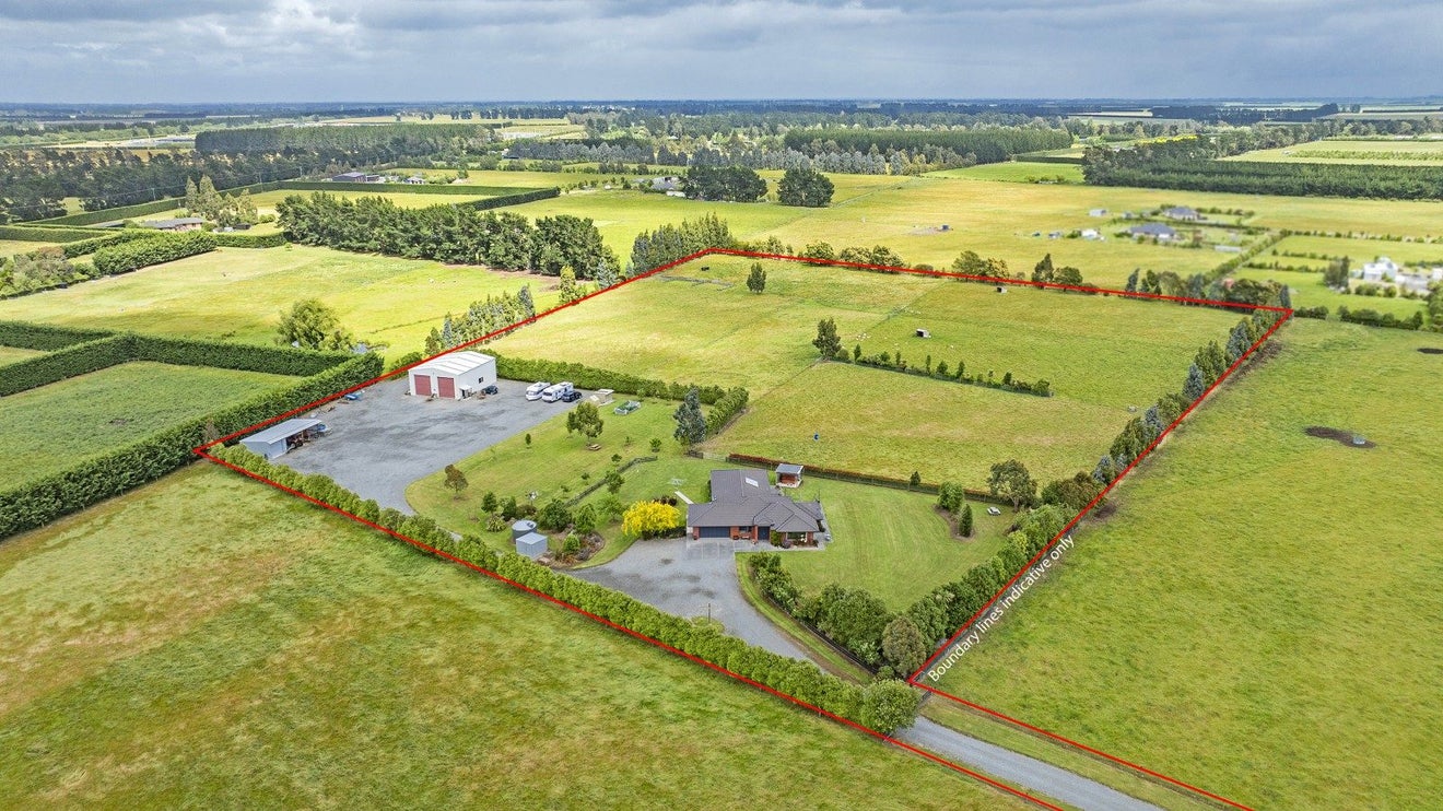 95 Wards Road, Christchurch - Carousel 1